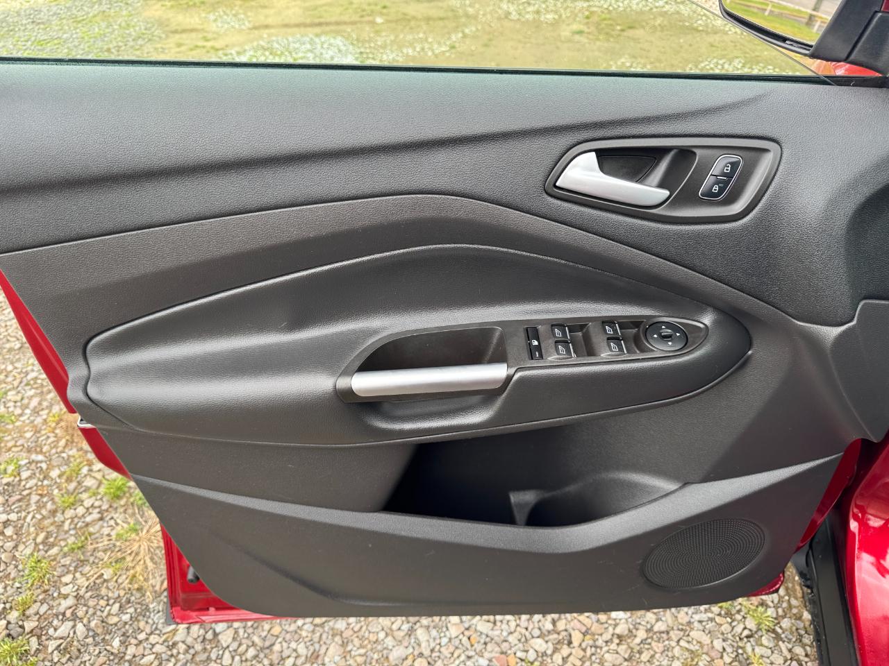 Ford Escape SE FWD 2017