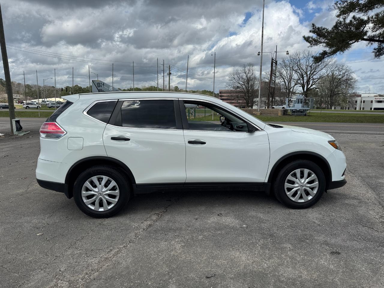 Nissan Rogue S 2WD 2016