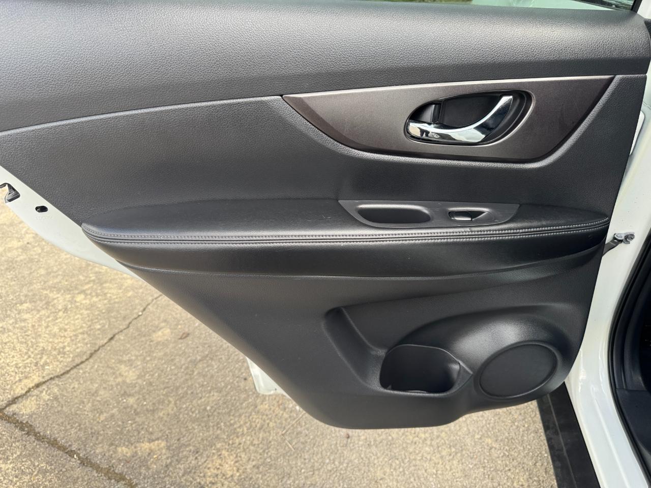 Nissan Rogue S 2WD 2016