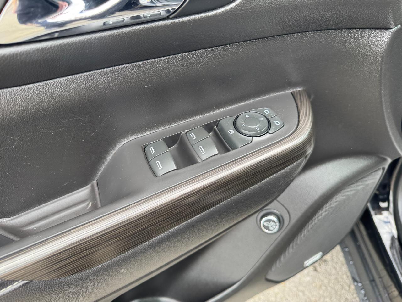 GMC Acadia SLT-1 FWD 2019