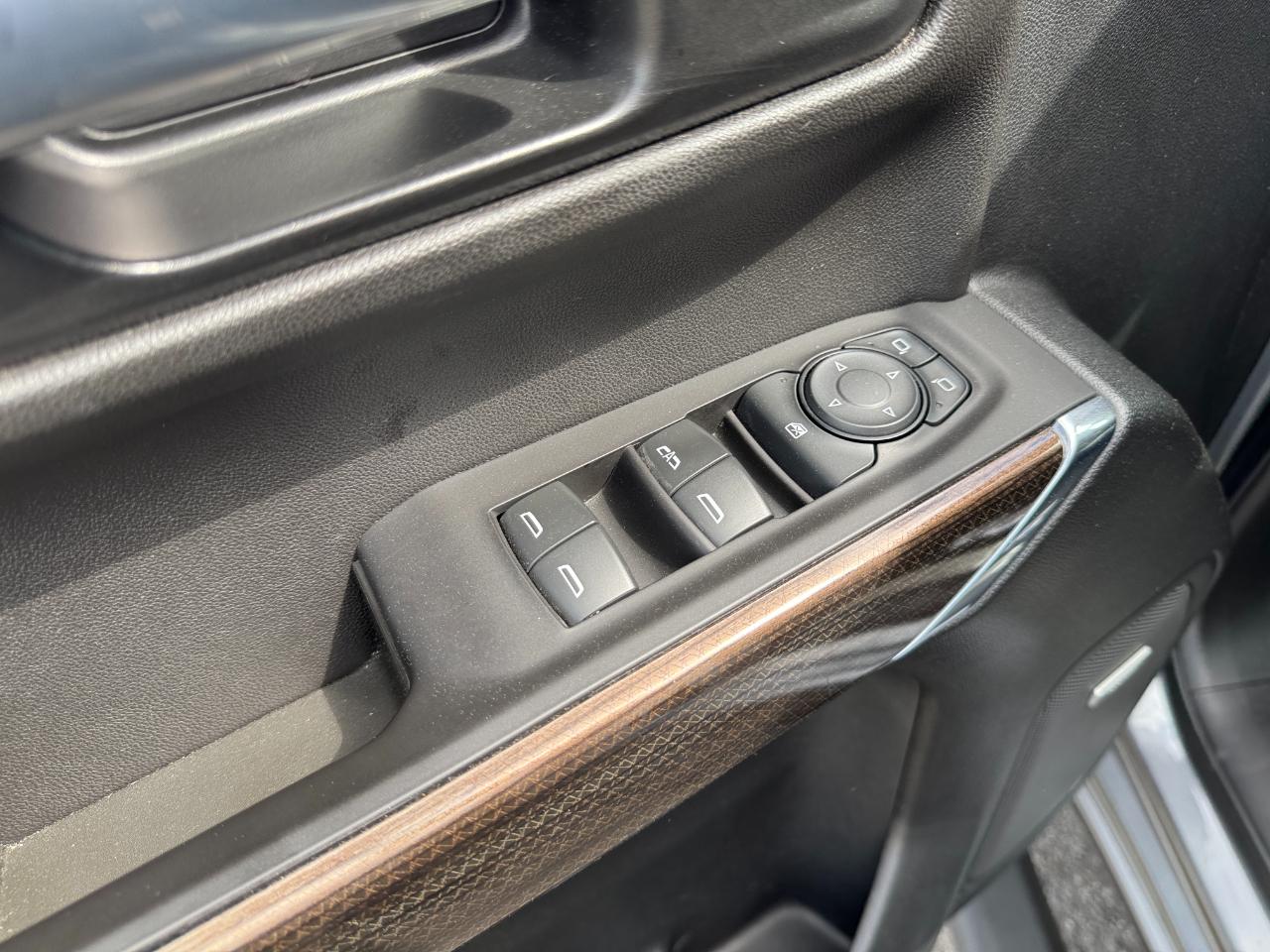 Chevrolet Silverado 1500 LT Trail Boss Crew Cab 4WD 2021