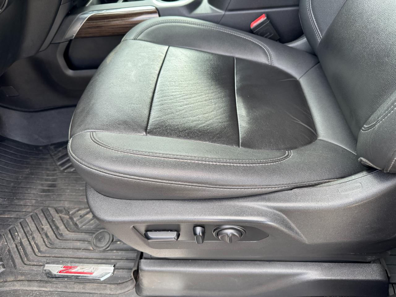 Chevrolet Silverado 1500 LT Trail Boss Crew Cab 4WD 2021