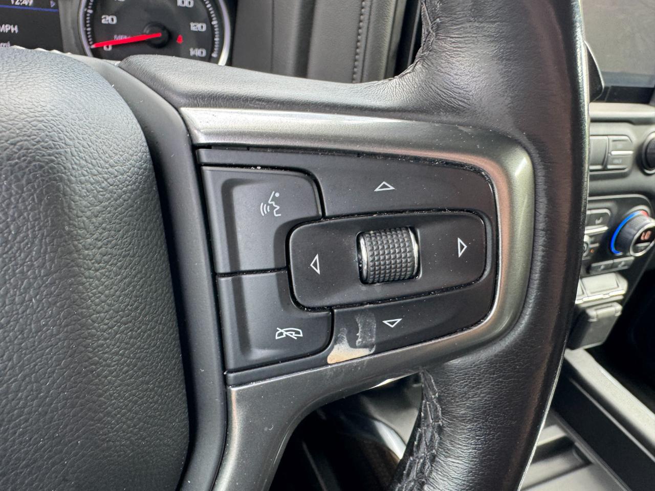 Chevrolet Silverado 1500 LT Trail Boss Crew Cab 4WD 2021