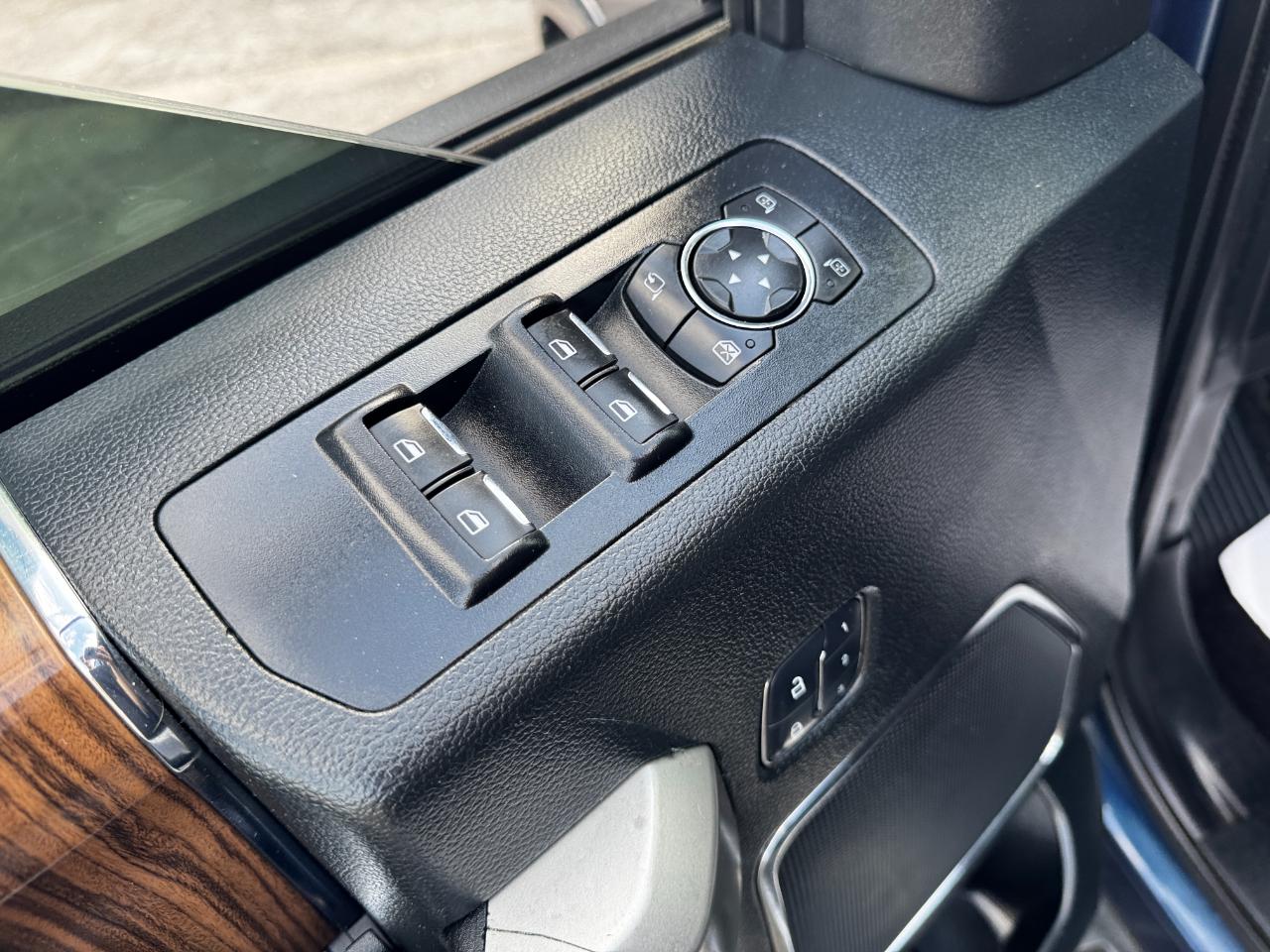 Ford F-150 Lariat SuperCrew 6.5-ft. Bed 4WD 2015