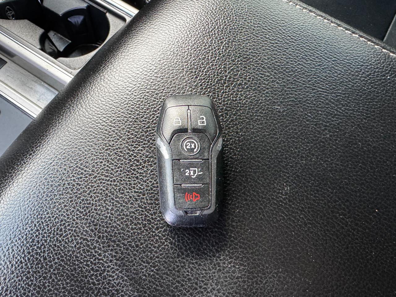 Ford F-150 Lariat SuperCrew 6.5-ft. Bed 4WD 2015