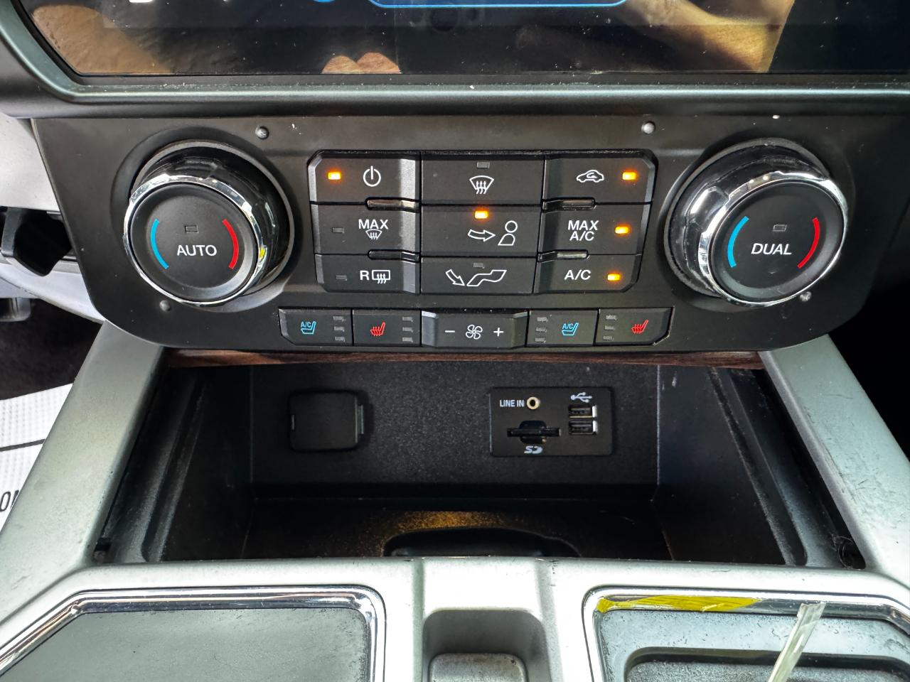 Ford F-150 Lariat SuperCrew 6.5-ft. Bed 4WD 2015