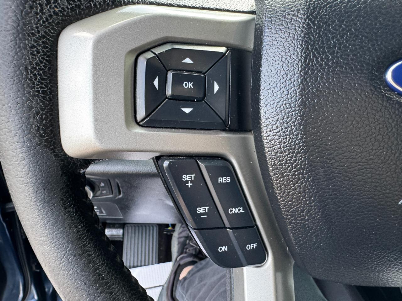 Ford F-150 Lariat SuperCrew 6.5-ft. Bed 4WD 2015