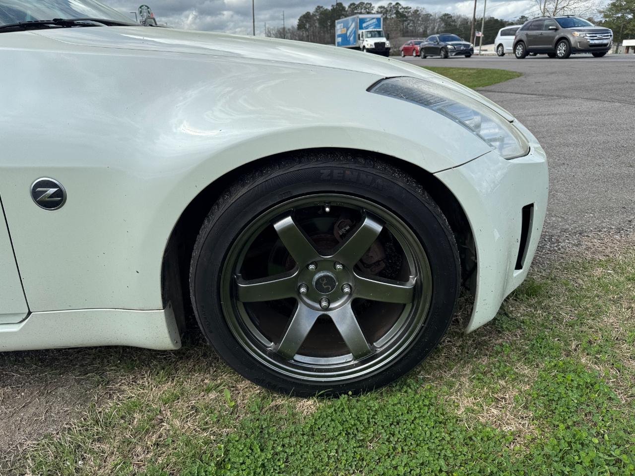 Nissan 350Z Enthusiast Roadster 2005