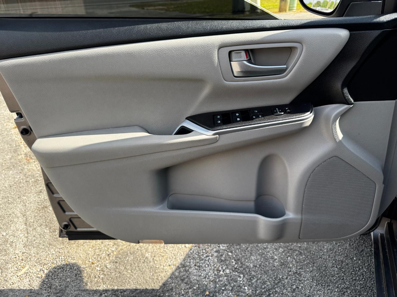 Toyota Camry SE 4D Sedan 2016