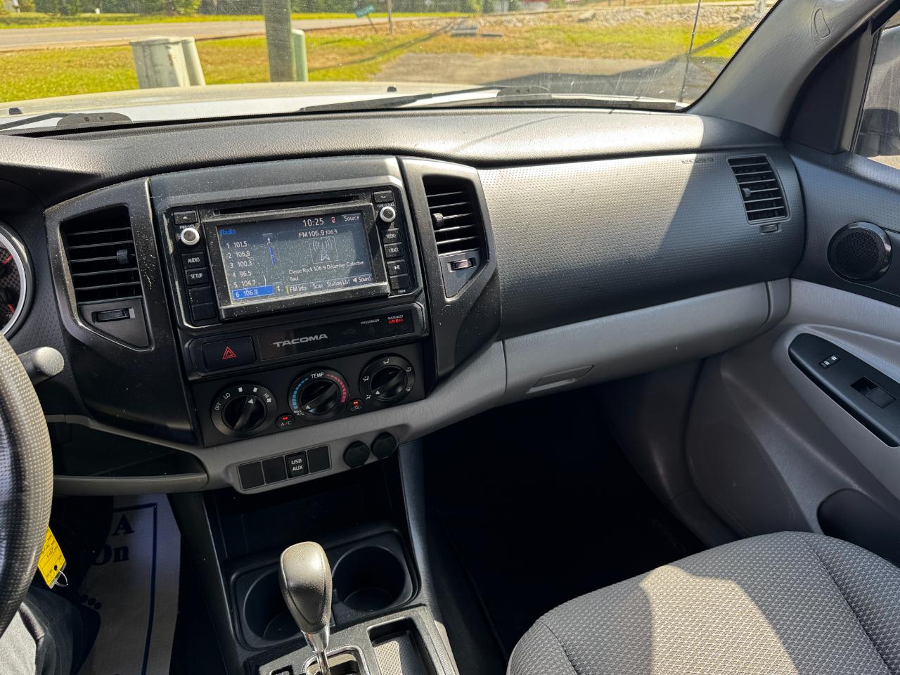 Toyota Tacoma Access Cab I4 4AT 2WD 2015