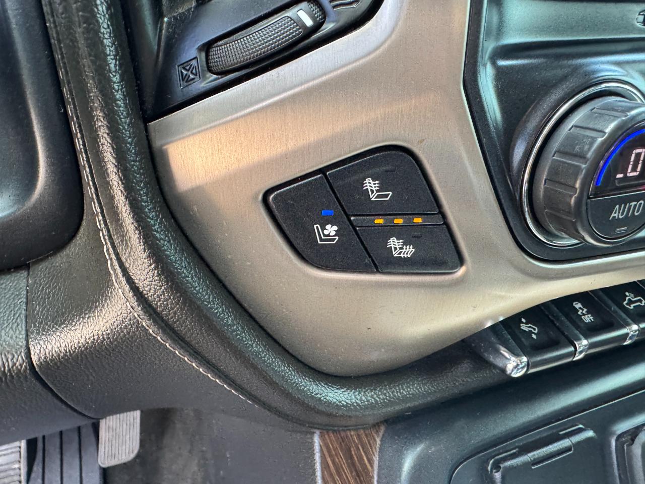GMC Sierra 1500 Denali Crew Cab Long Box 4WD 2018