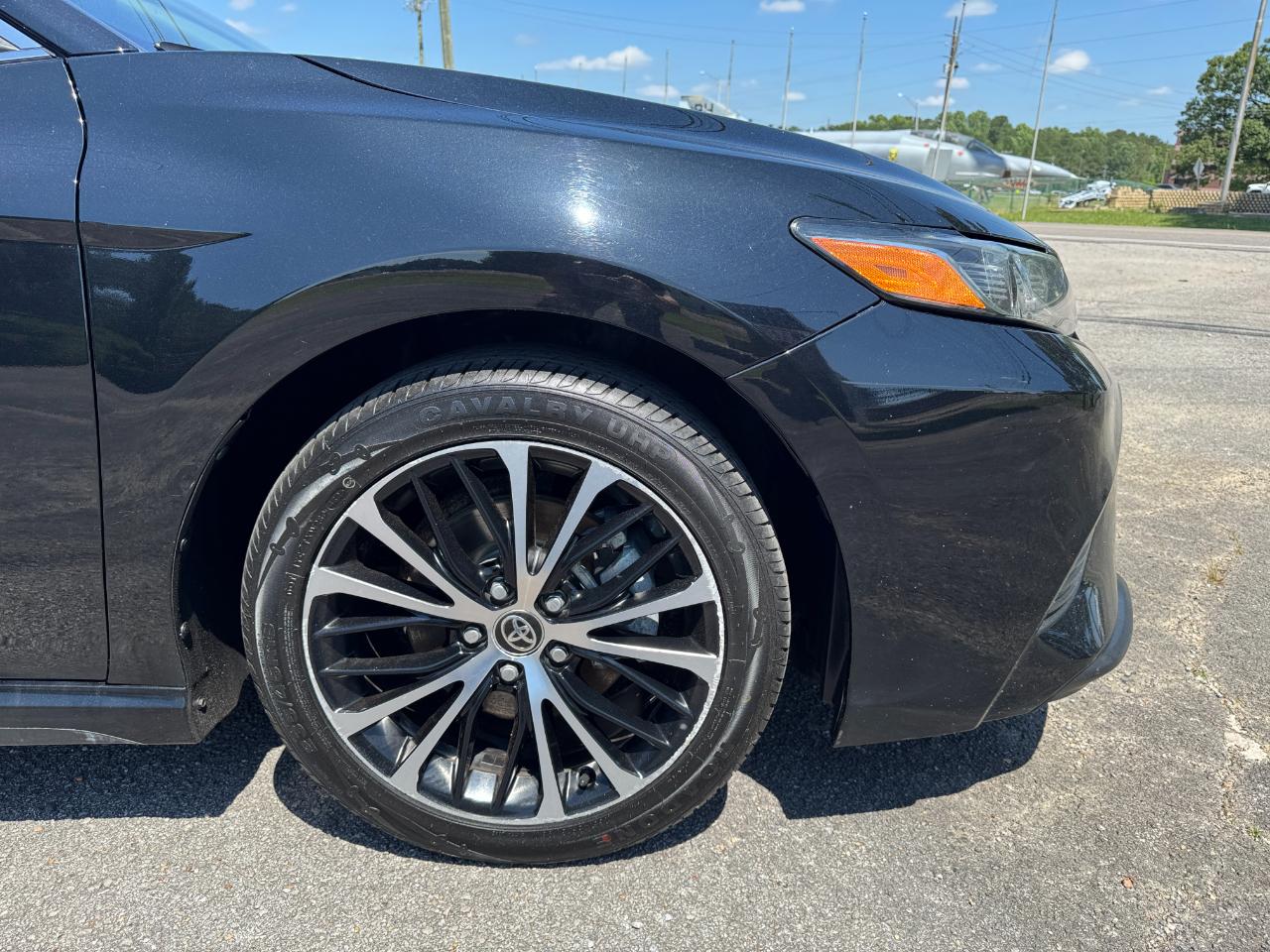 Toyota Camry SE 2020
