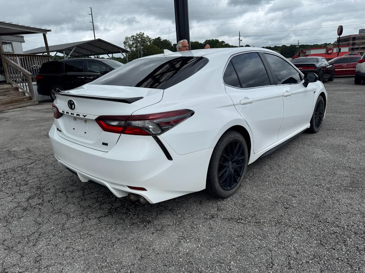 Toyota Camry  2021