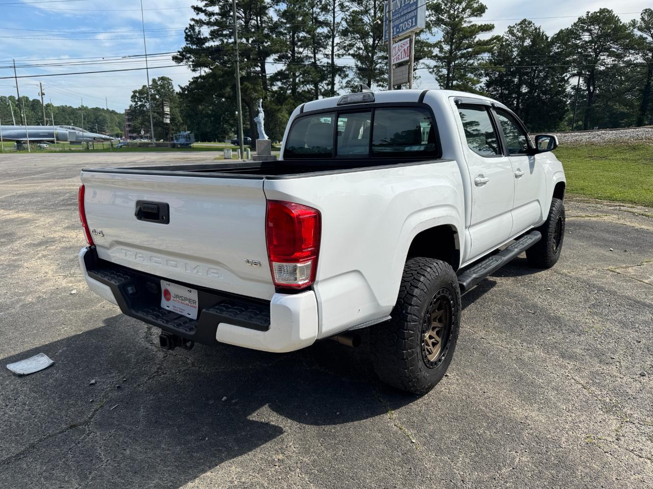 Toyota Tacoma  2017