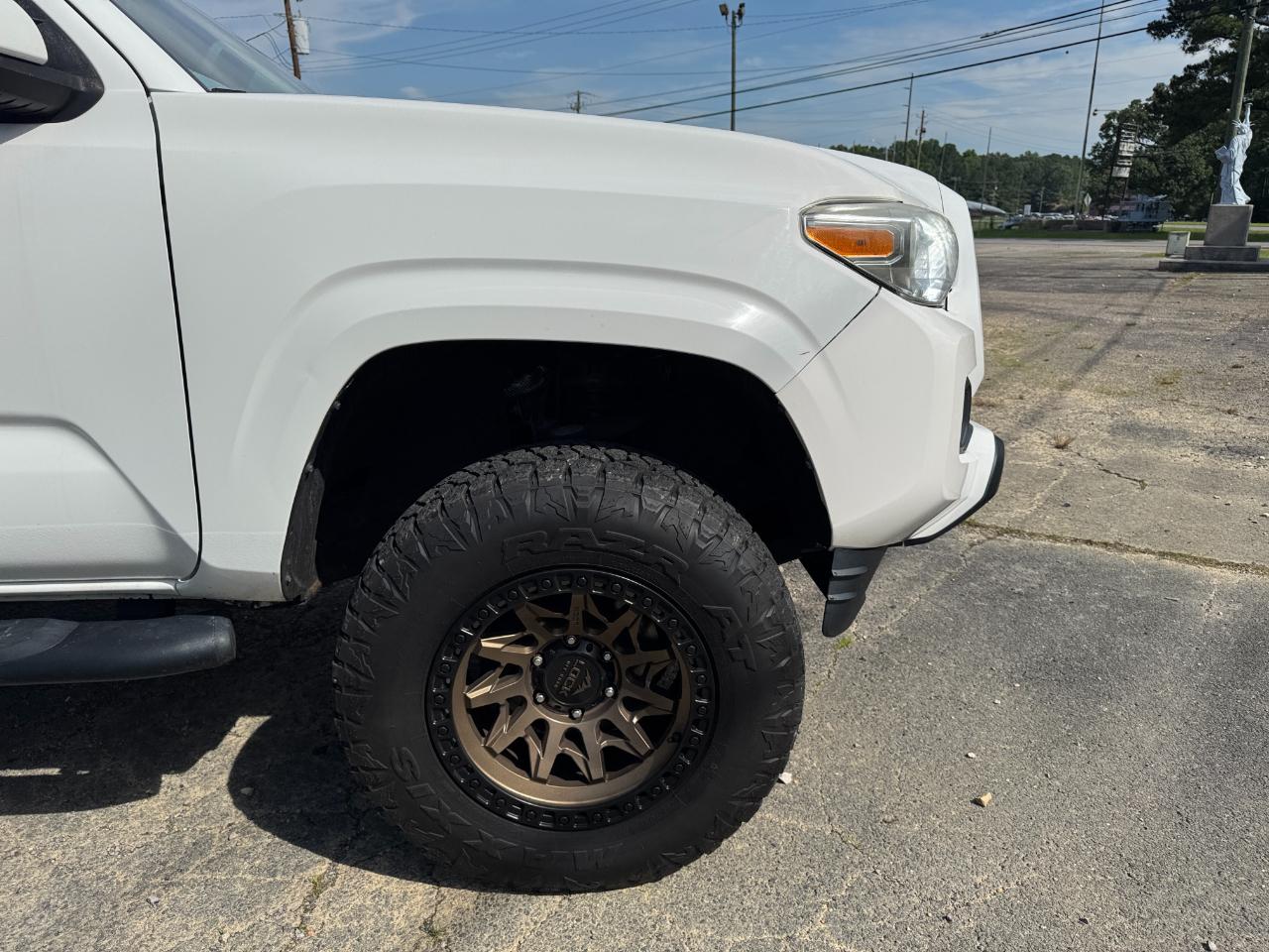 Toyota Tacoma  2017