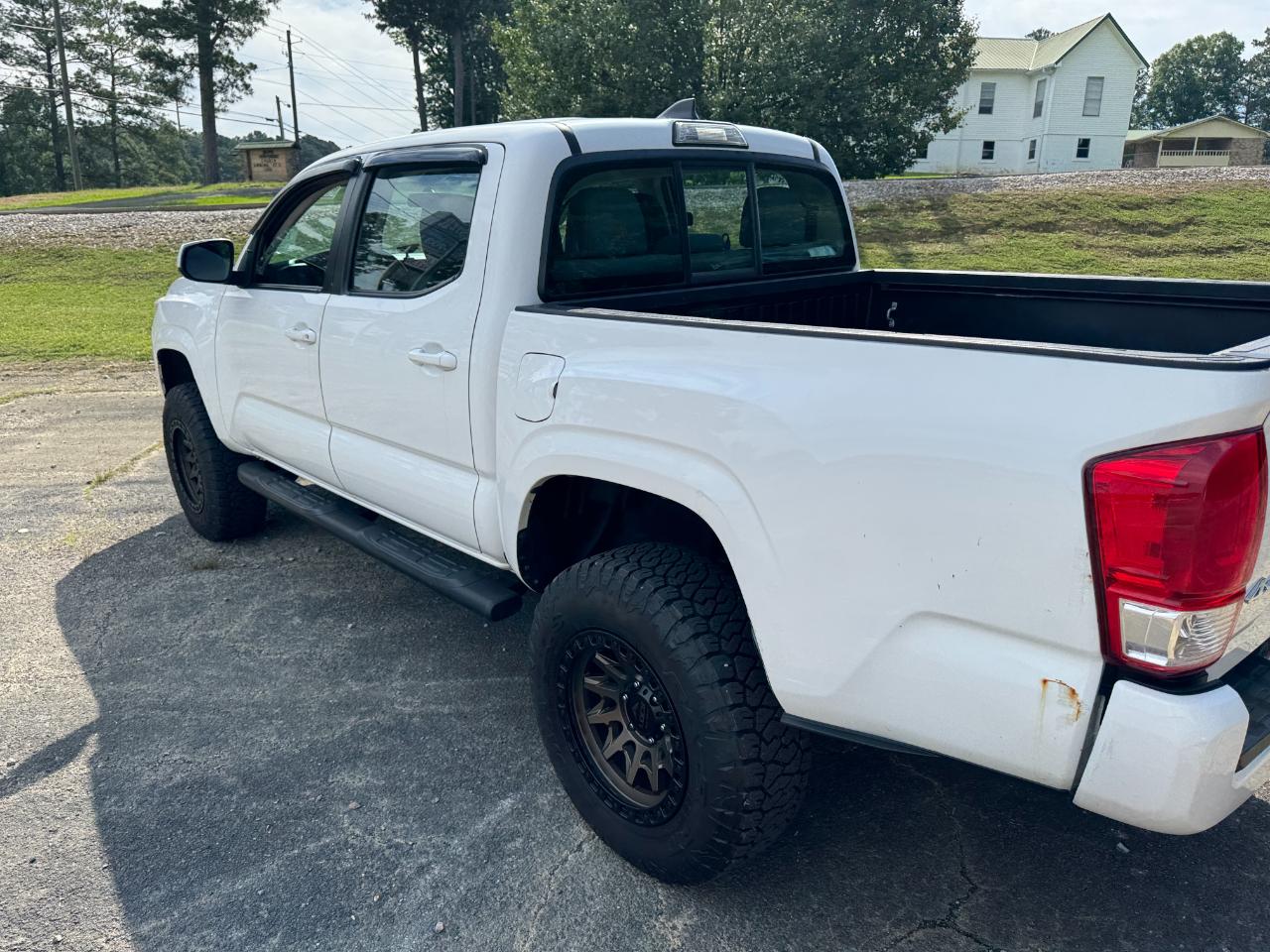 Toyota Tacoma  2017