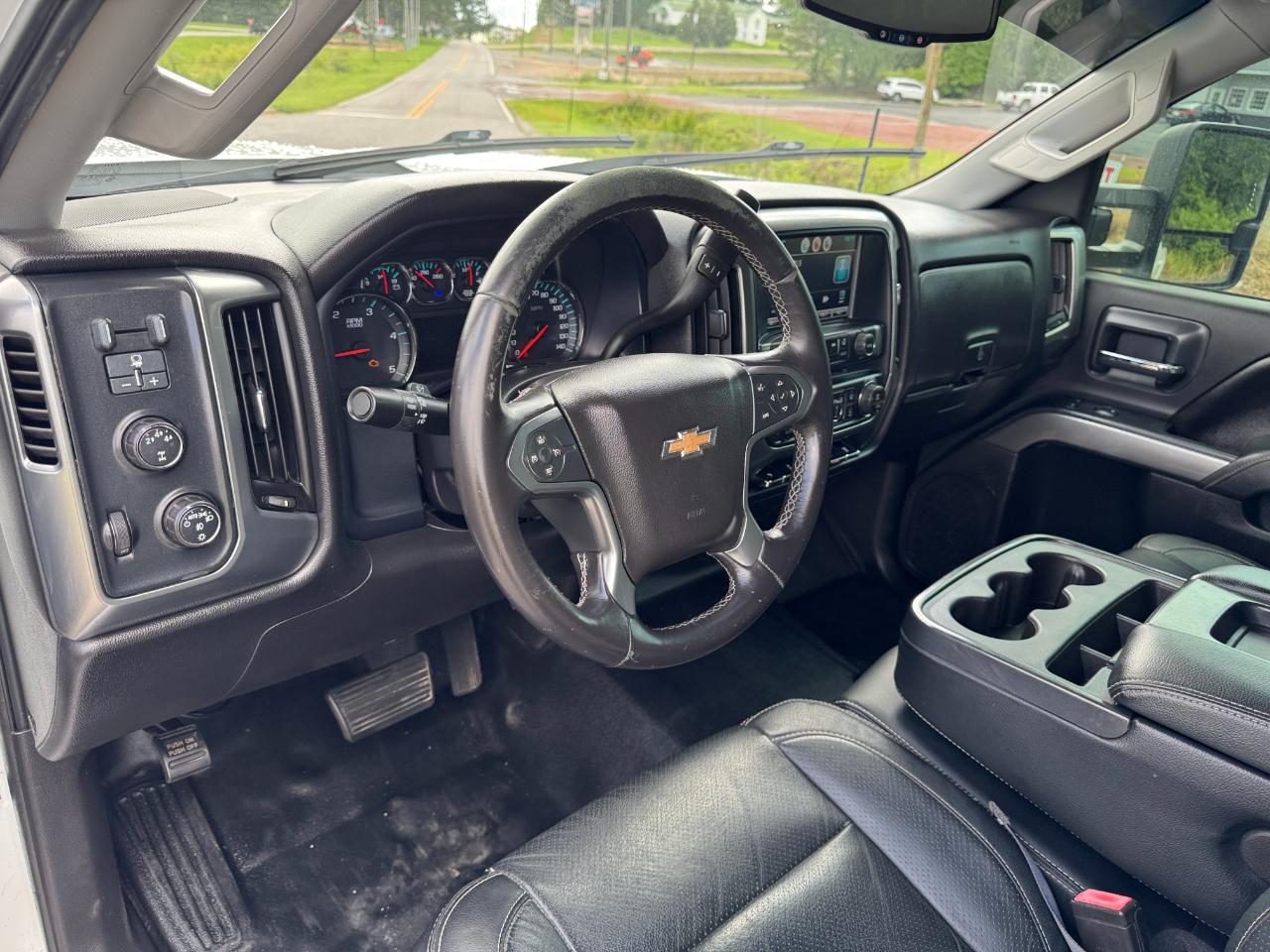 Chevrolet Silverado 2500HD LT Crew Cab 4WD 2015