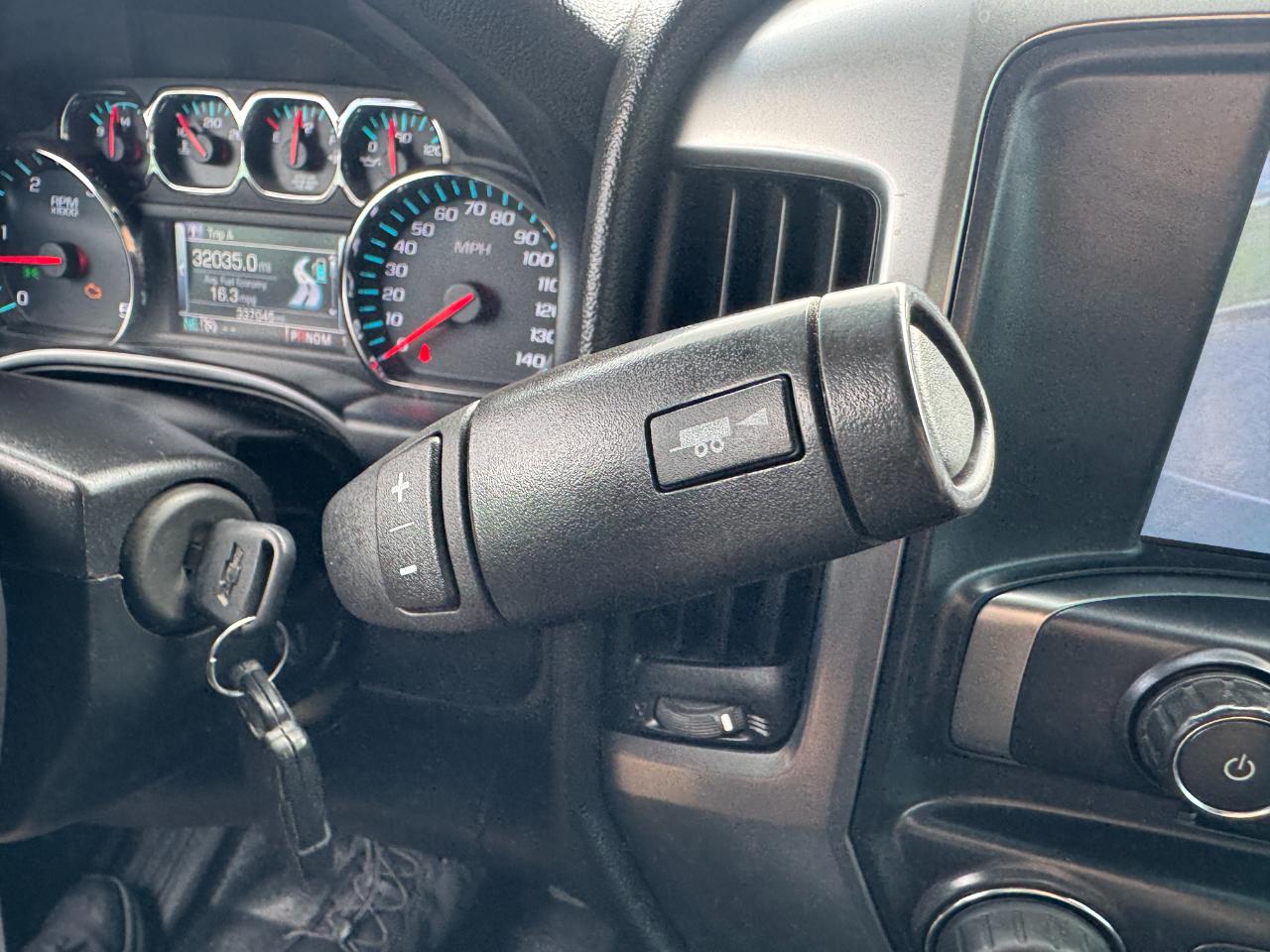 Chevrolet Silverado 2500HD LT Crew Cab 4WD 2015