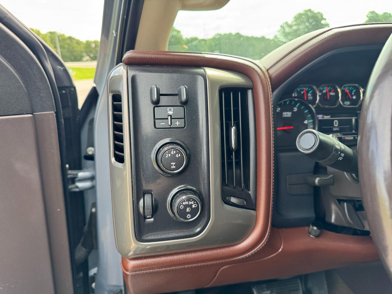 Chevrolet Silverado 2500HD LT Crew Cab 4WD 2016