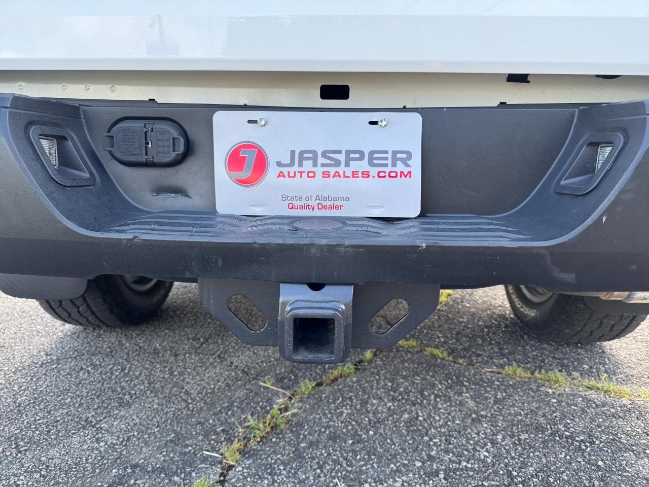 Toyota Tundra SR5 5.7L V8 FFV CrewMax 4WD 2017