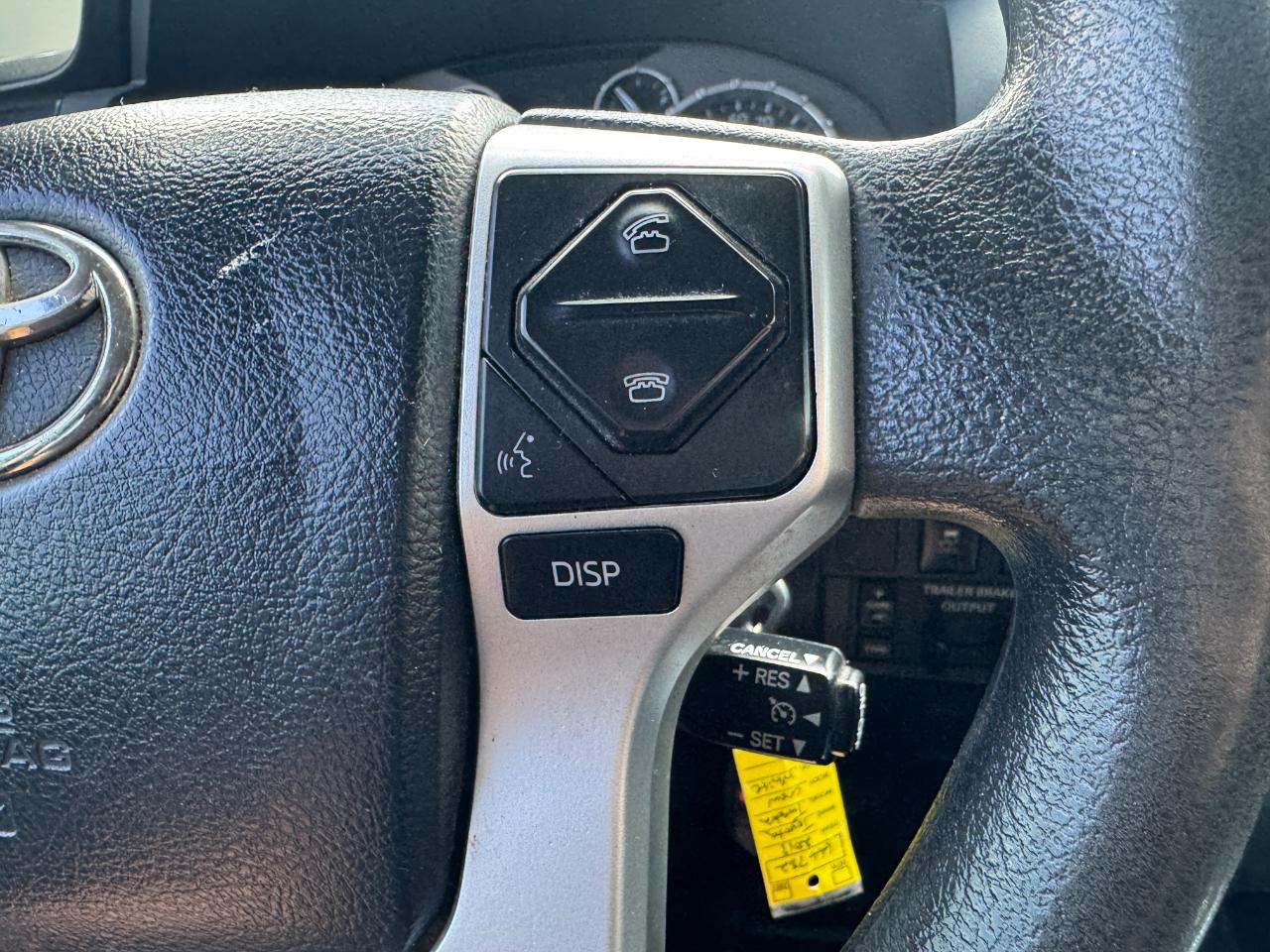 Toyota Tundra SR5 5.7L V8 FFV CrewMax 4WD 2017