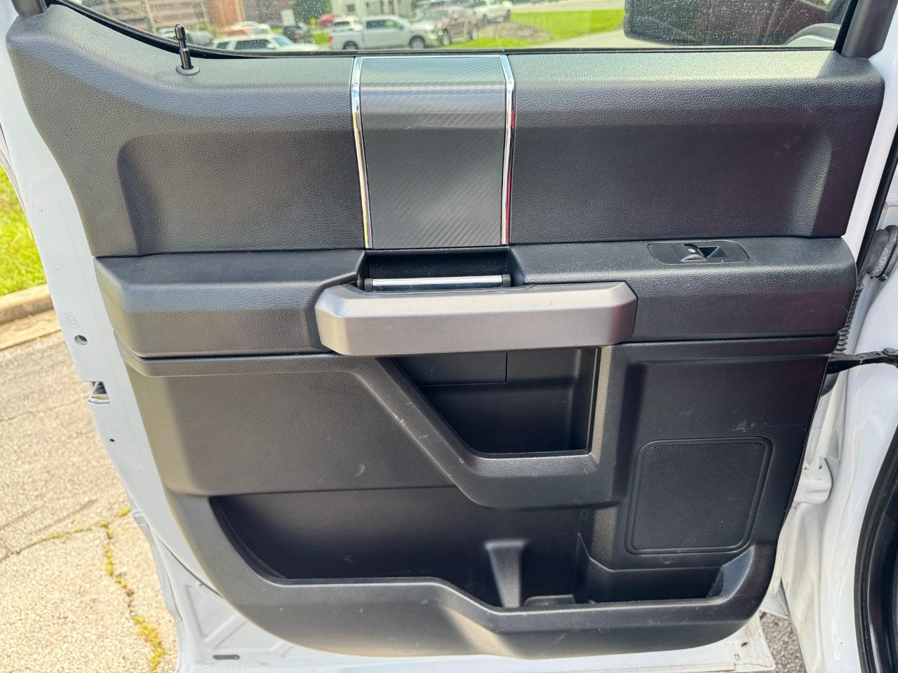 Ford F-150 XLT SuperCrew 4WD 2018