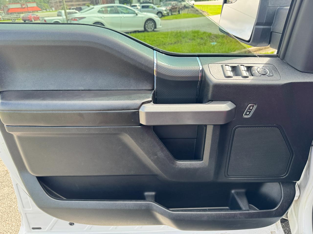 Ford F-150 XLT SuperCrew 4WD 2018