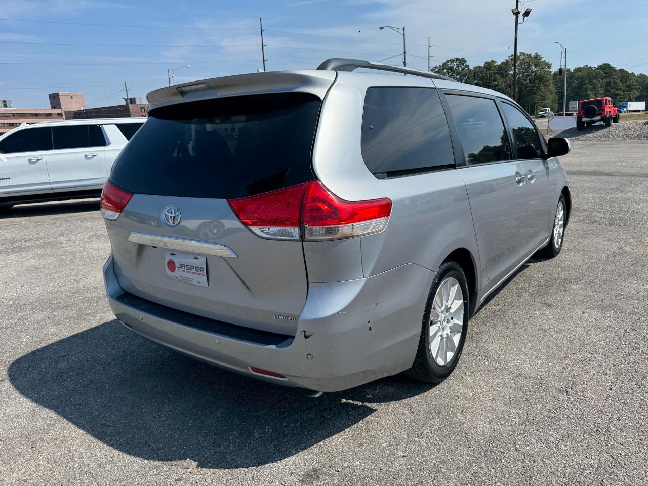 Toyota Sienna Limited FWD 7-Passsenger V6 2012