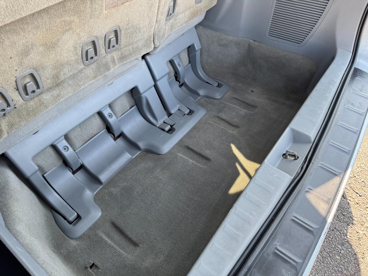Toyota Sienna Limited FWD 7-Passsenger V6 2012