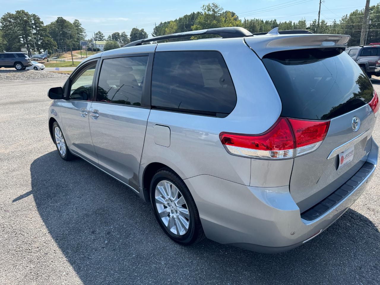 Toyota Sienna Limited FWD 7-Passsenger V6 2012