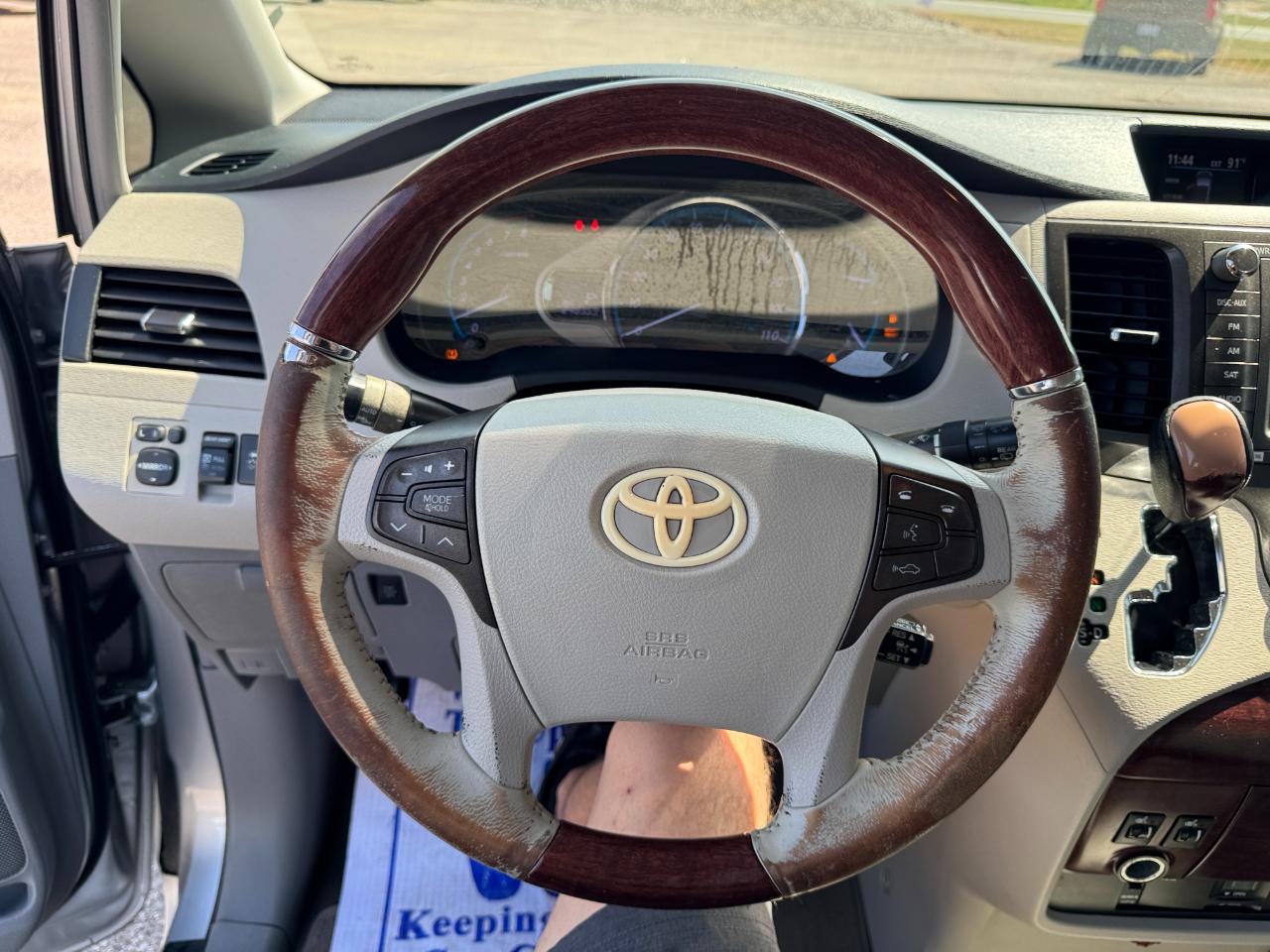 Toyota Sienna Limited FWD 7-Passsenger V6 2012