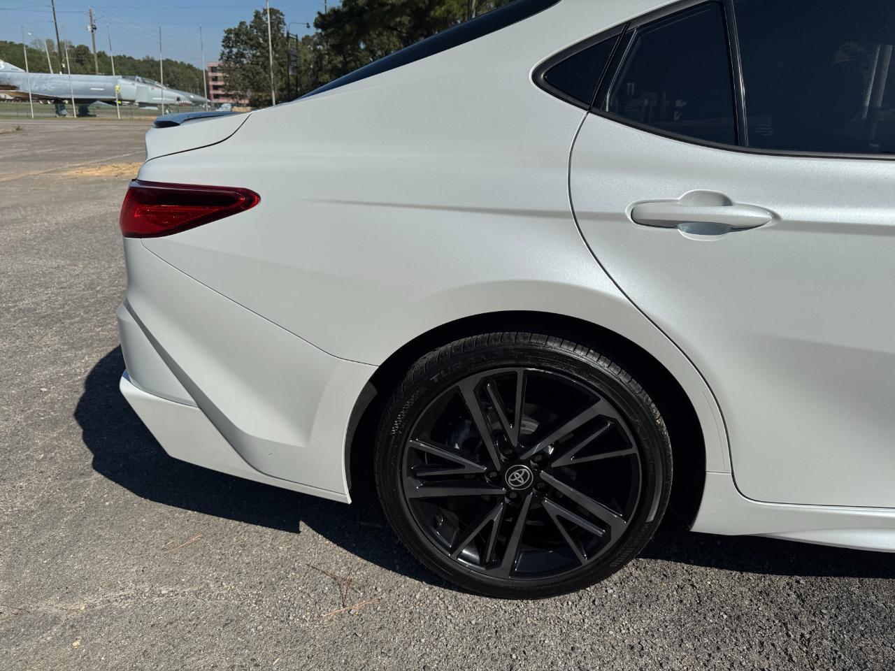 Toyota Camry Hybrid XLE 2025