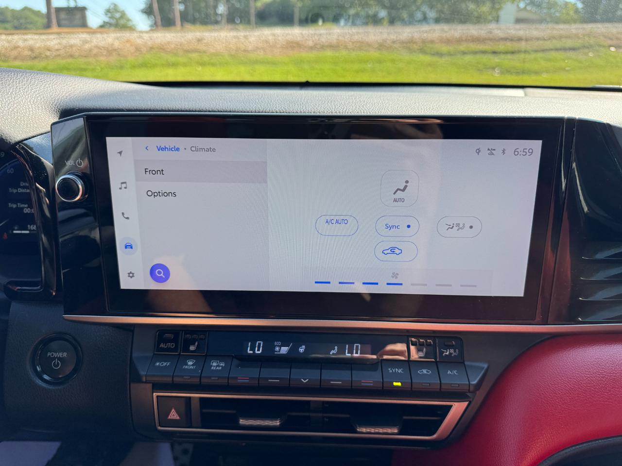 Toyota Camry Hybrid XLE 2025