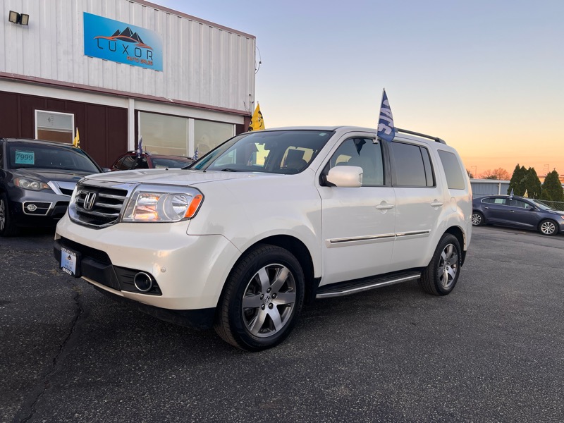 Honda Pilot Touring 4WD 5-Spd AT with DVD 2014 Honda Pilot Touring 4WD 5-Spd AT with DVD 2014