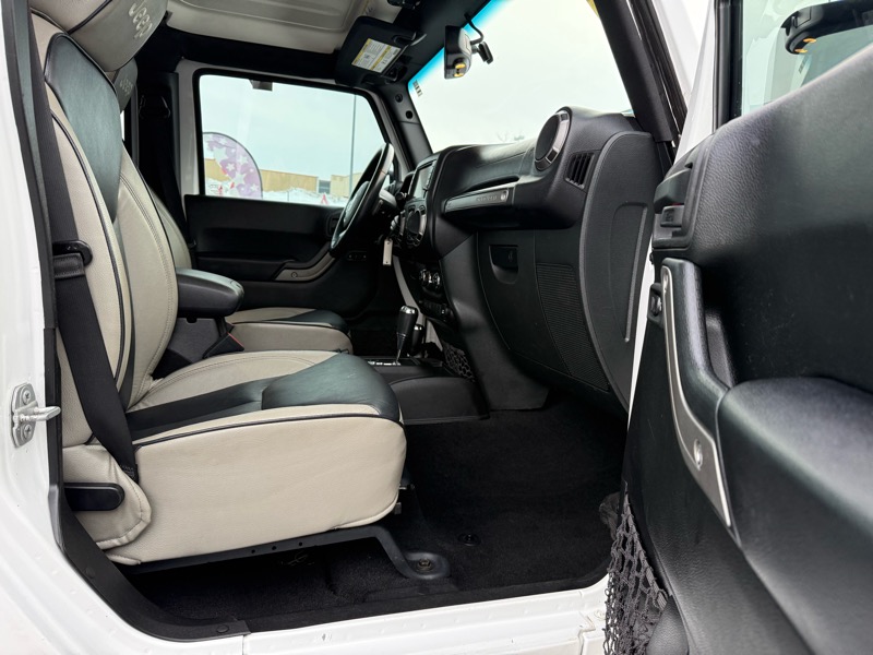 Jeep Wrangler Unlimited Sport 4WD 2015