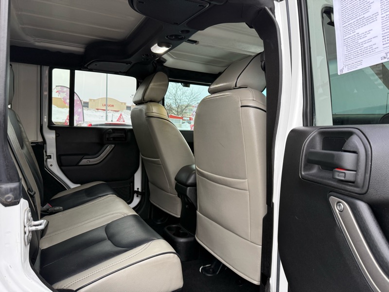 Jeep Wrangler Unlimited Sport 4WD 2015