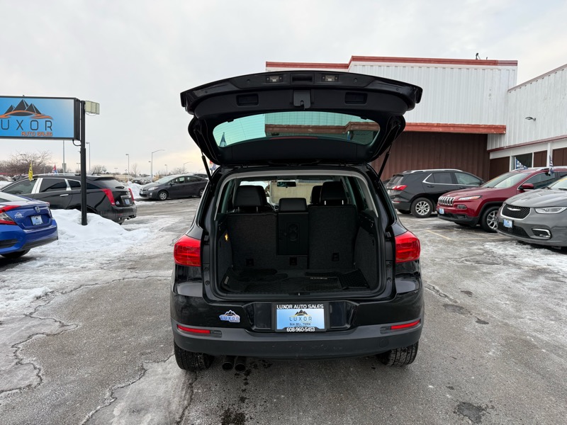 Volkswagen Tiguan S 4Motion 2012