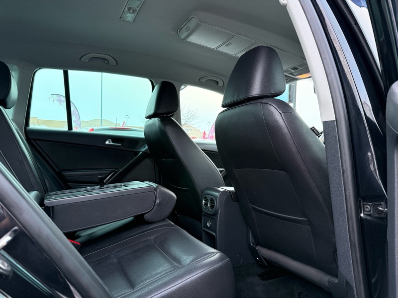 Volkswagen Tiguan S 4Motion 2012