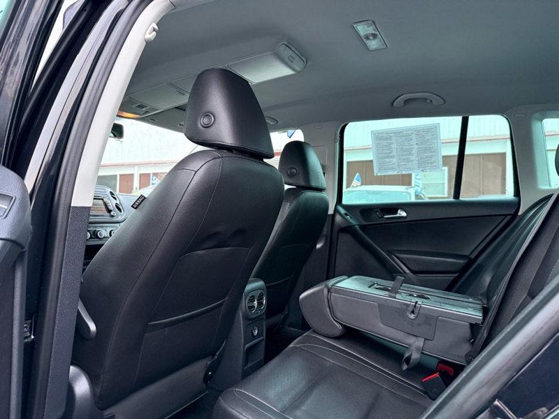 Volkswagen Tiguan S 4Motion 2012