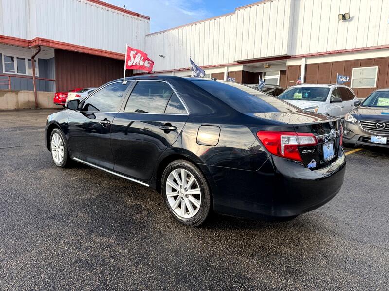 Toyota Camry 4dr Sedan XLE Auto 2012