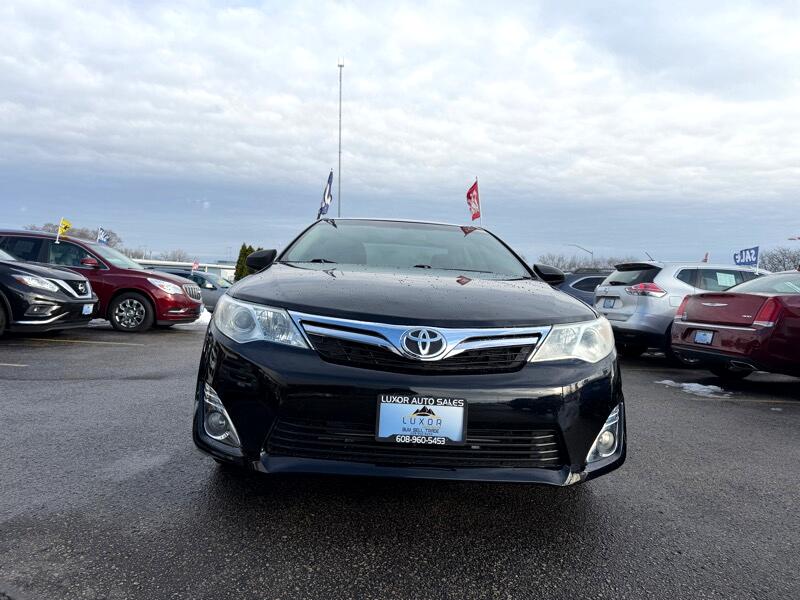 Toyota Camry 4dr Sedan XLE Auto 2012