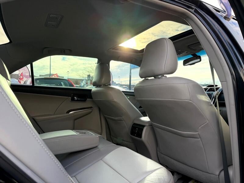 Toyota Camry 4dr Sedan XLE Auto 2012