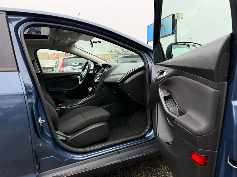 Ford Focus SEL Sedan 2018