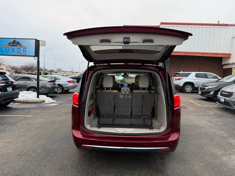 Chrysler Pacifica Touring-L 2017