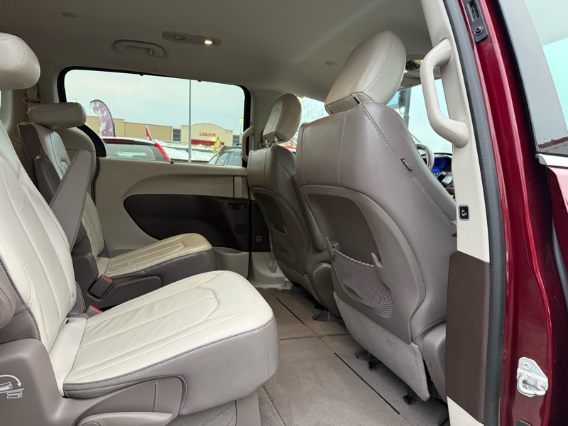 Chrysler Pacifica Touring-L 2017