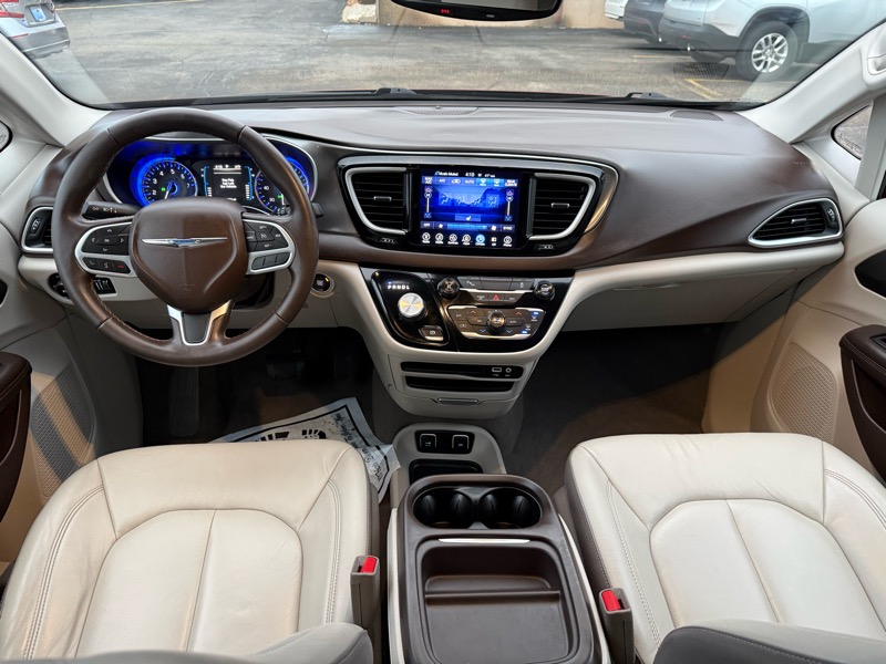 Chrysler Pacifica Touring-L 2017