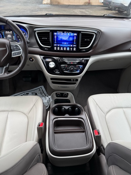 Chrysler Pacifica Touring-L 2017