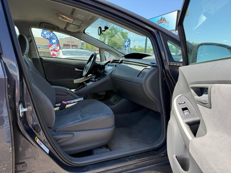 Toyota Prius  2010