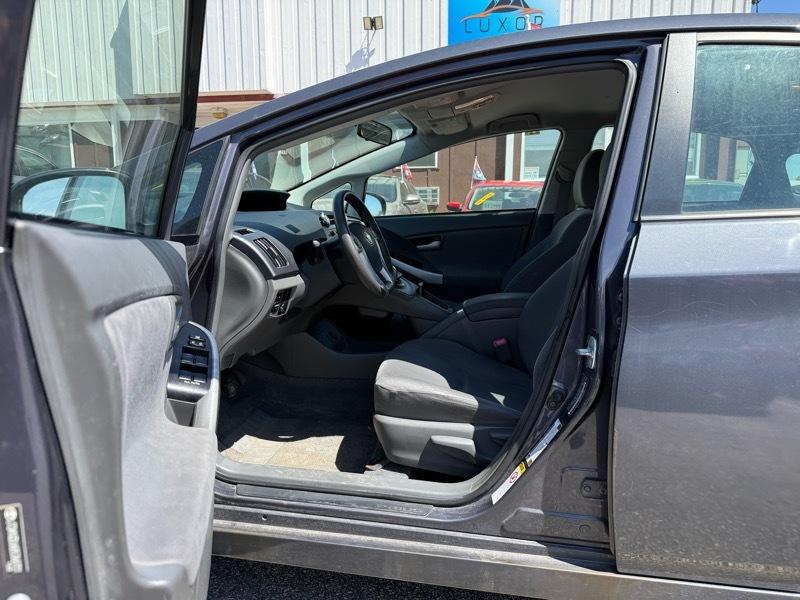 Toyota Prius  2010