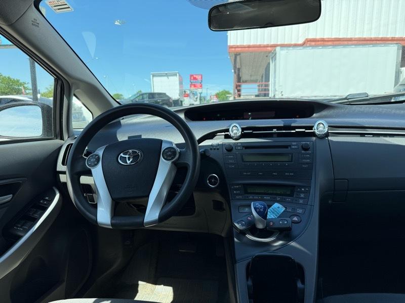 Toyota Prius  2010